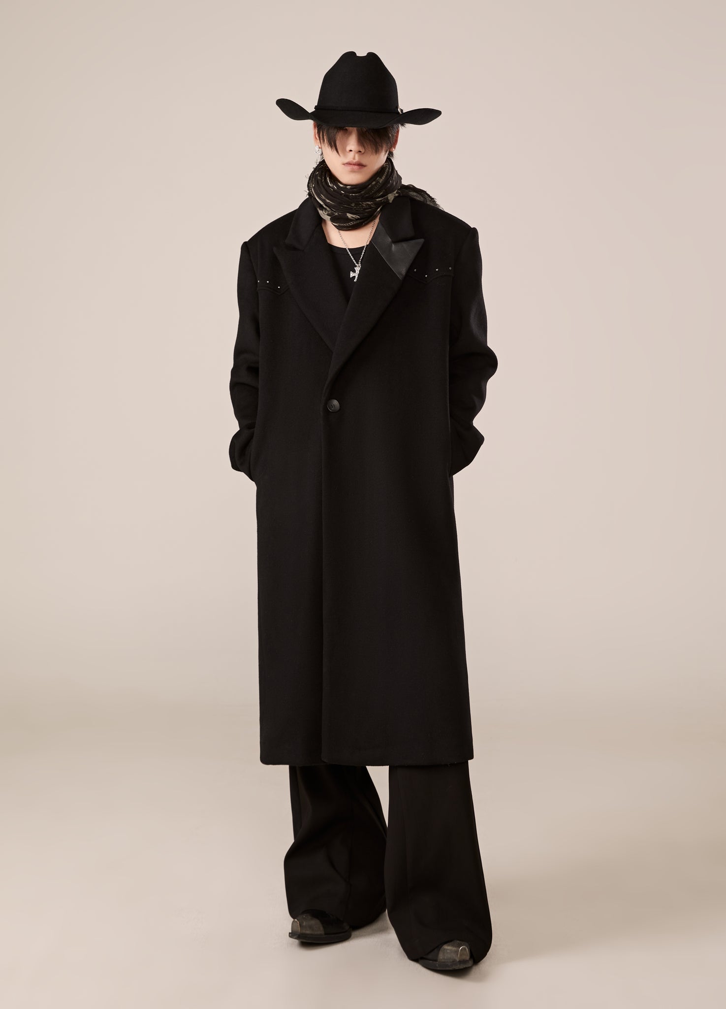 DP PARADIS 23AW "VAMPIRE" Double-Sided Rivet Coat