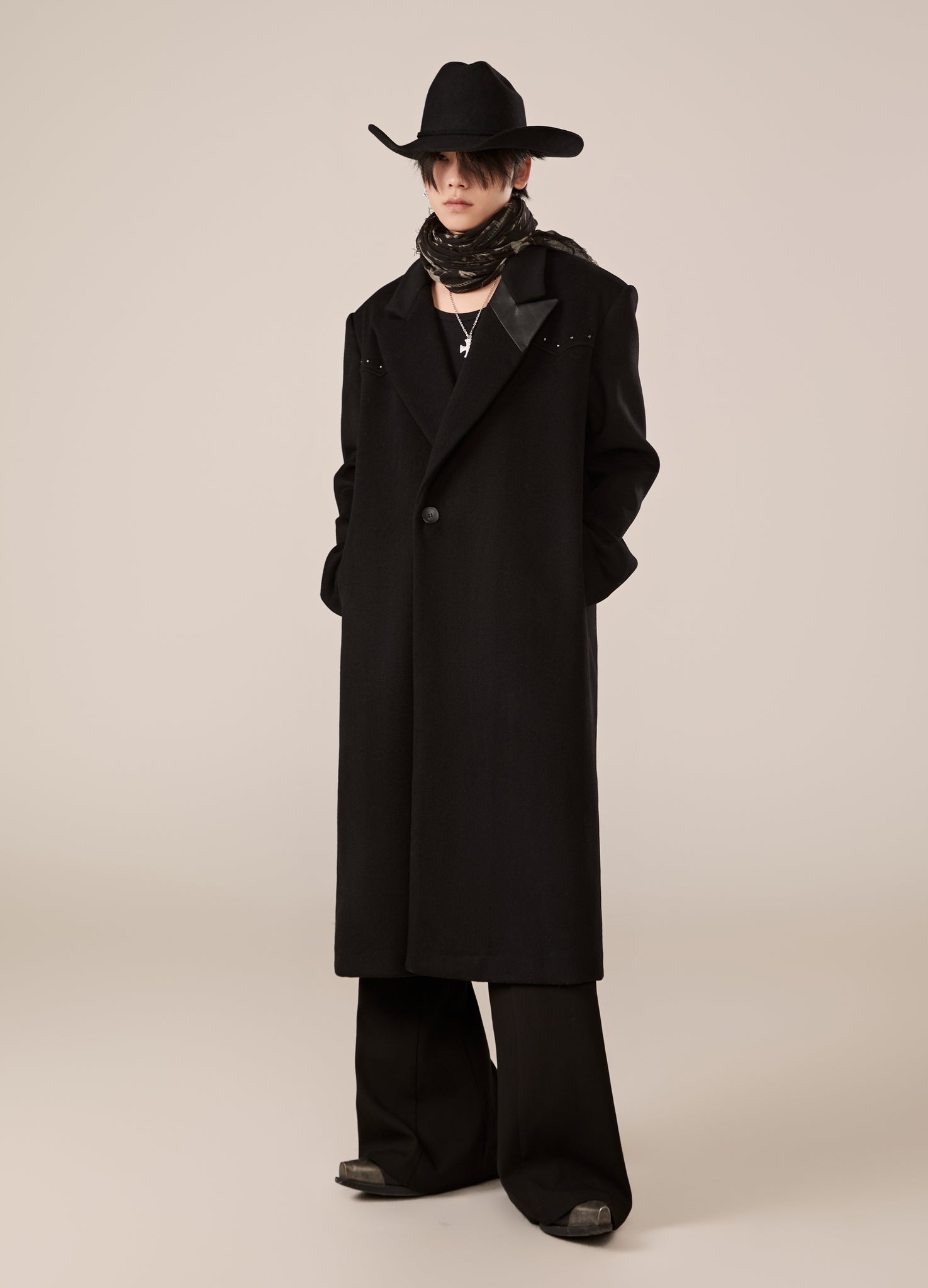 DP PARADIS 23AW "VAMPIRE" Double-Sided Rivet Coat